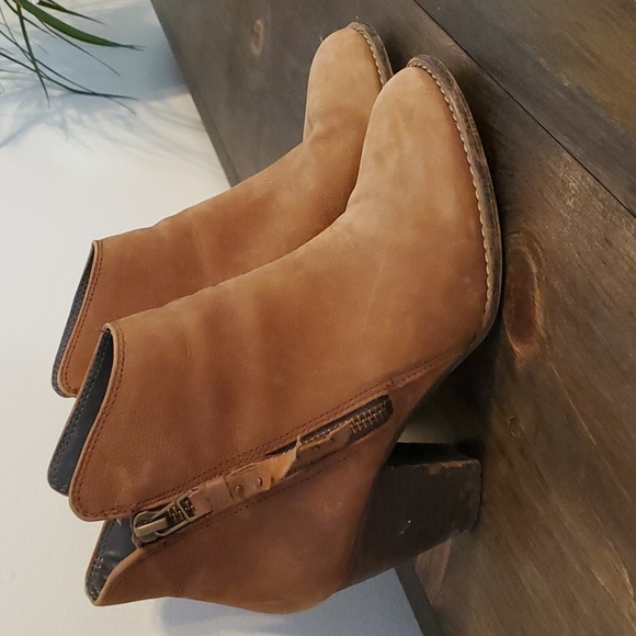 Tan Nubuck (leather) Steve Madden Zip-Up Ankle Booties - Picture 2 of 8